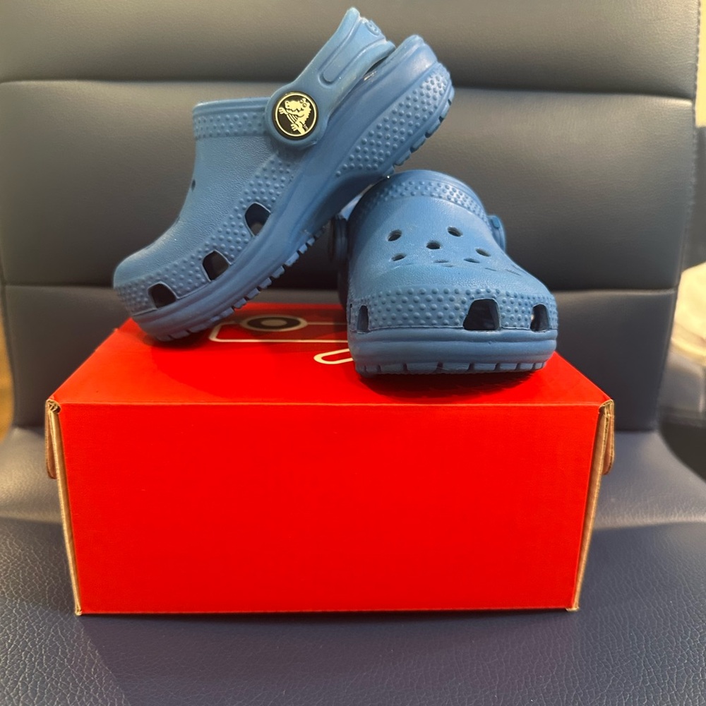 CROCS Kids Classic Blue Sandals